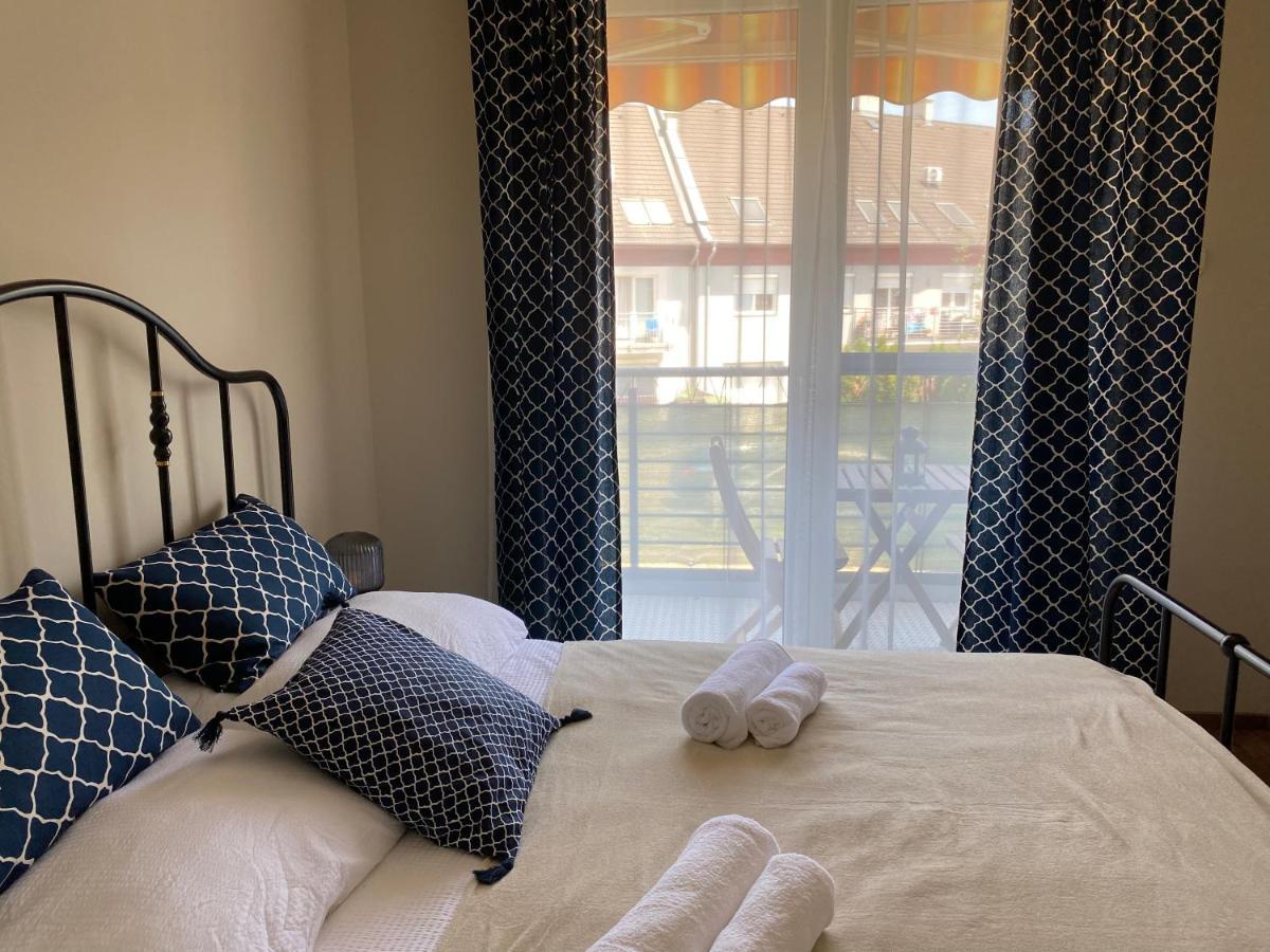 Sziget Apartment ジュール エクステリア 写真