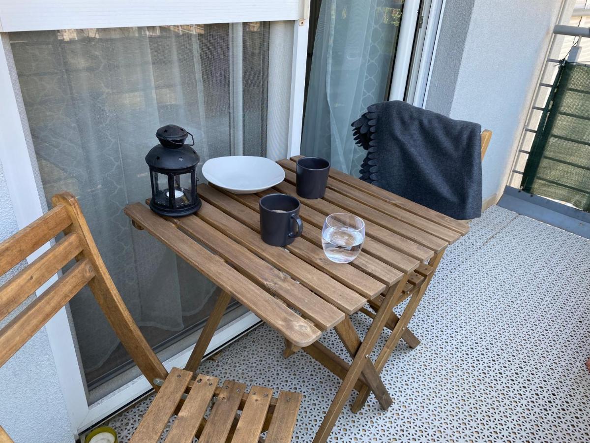 Sziget Apartment ジュール エクステリア 写真