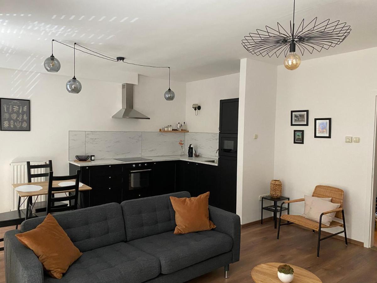 Sziget Apartment ジュール エクステリア 写真